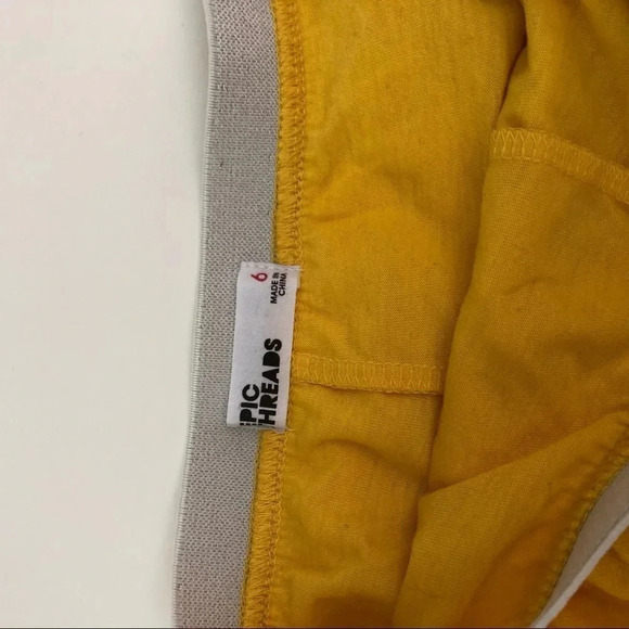 Girl clothes bundle of 4 - Picture 2 of 8